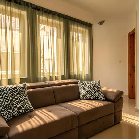 公寓 St Julians 3bd & Penthouse With Heated Jacuzzi