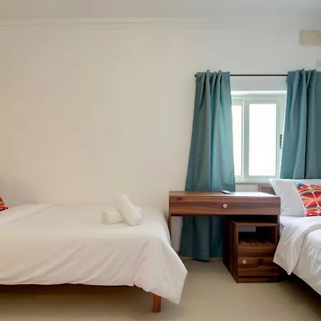 St Julians 3bd & Penthouse With Heated Jacuzzi 아파트 *