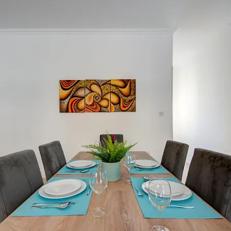 St Julians 3bd & Penthouse With Heated Jacuzzi *